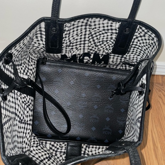 SOLD! MCM Tote Black - Picture 3 of 10